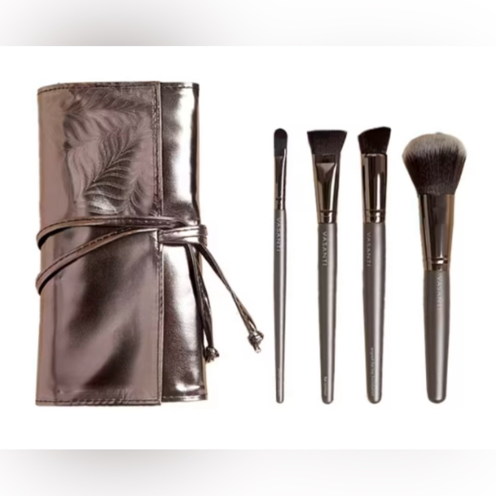 Vasanti Curated 4pc Face Brush Set + Brush Roll NEW